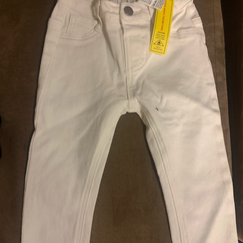 Kids small white pants ladies xs small top and pants xs lace bra and thongs